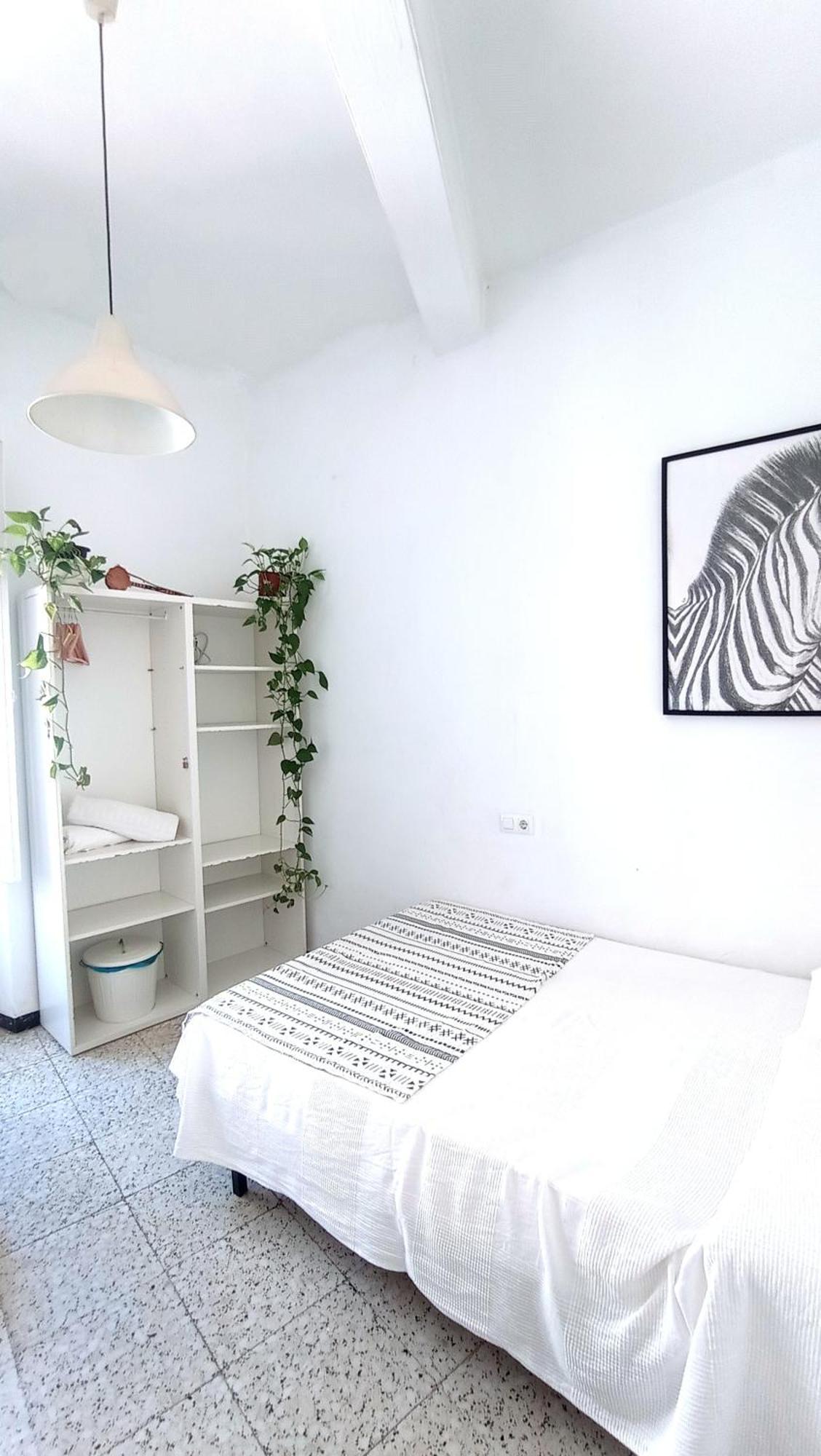 Preciosa Habitacion En Pleno Centro De Sevilla Ideal Para Hacer Turismo Y Vivir La Ciudad Buitenkant foto